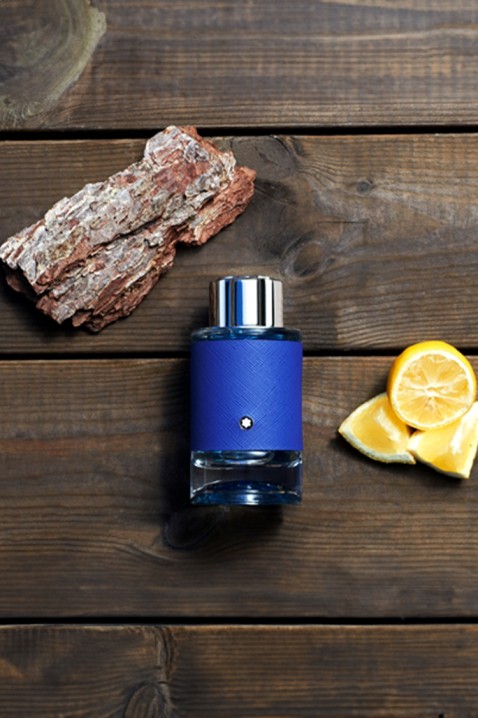 Машки комплет Mont Blanc Explorer Ultra Blue EDP 100 ml + Travel Spray 7,5 ml + Shower Gel 100 mlIVET.MK - Твојата онлајн продавница